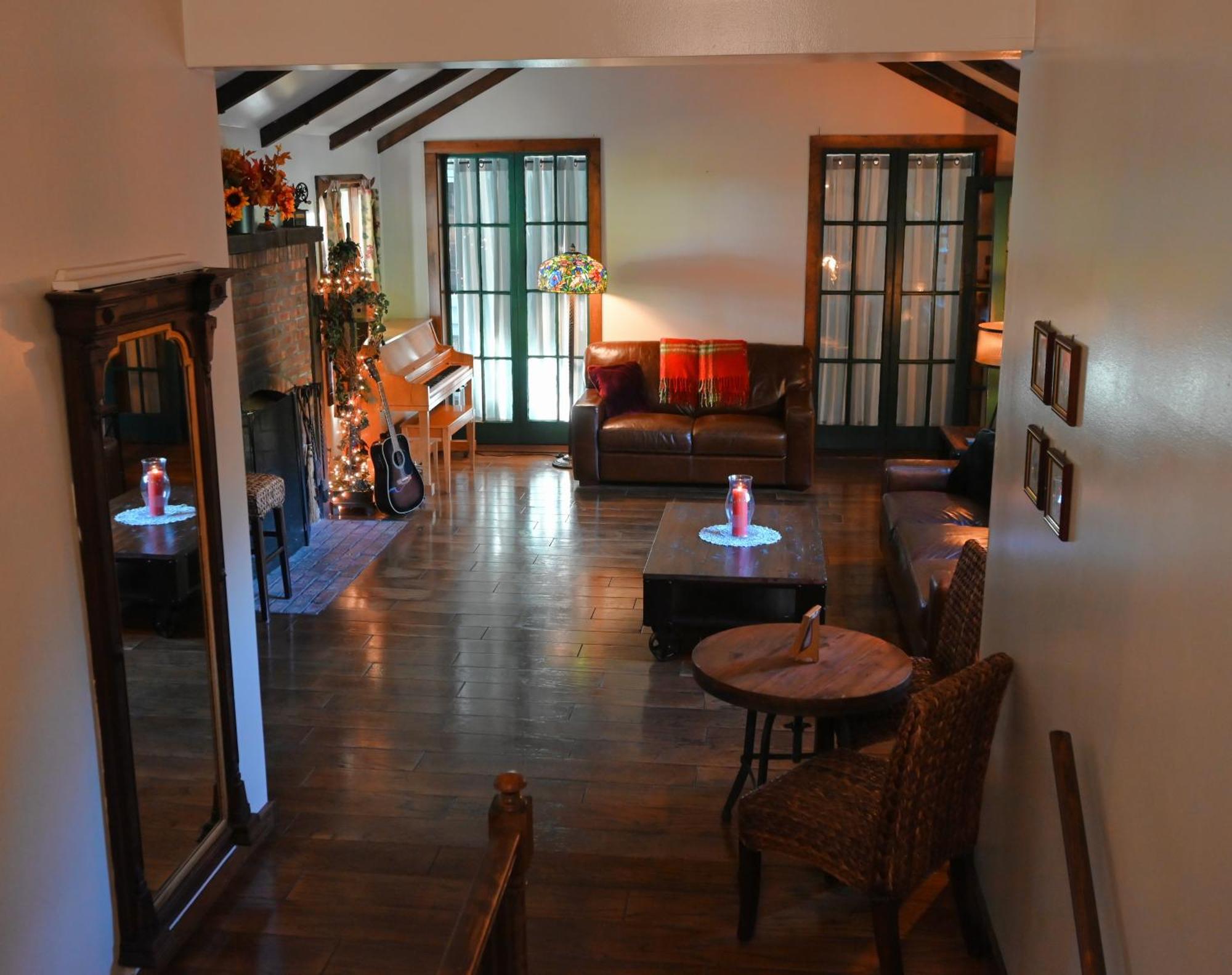La Perla Restaurant & Country Inn Averill Park Extérieur photo