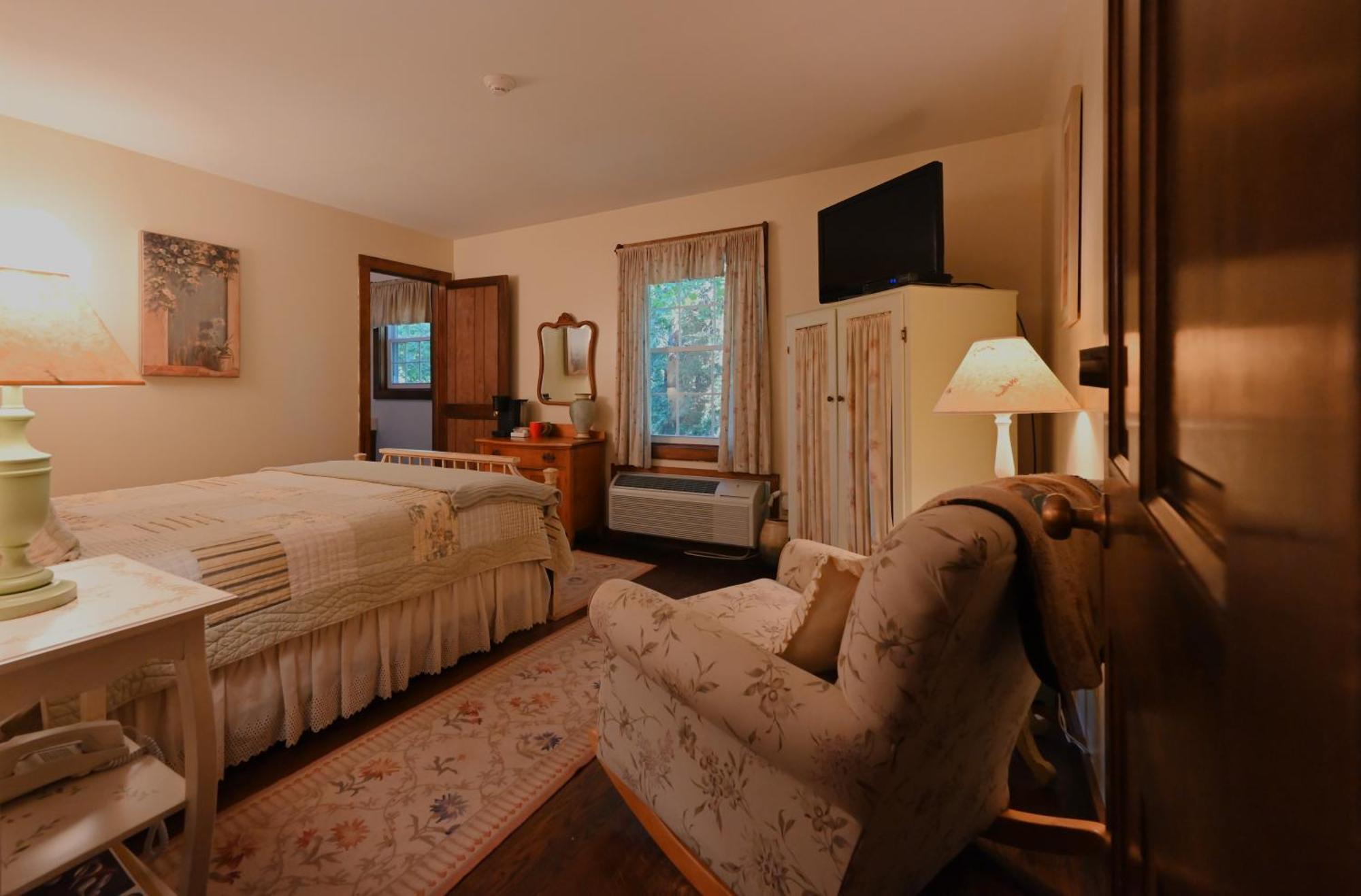 La Perla Restaurant & Country Inn Averill Park Extérieur photo