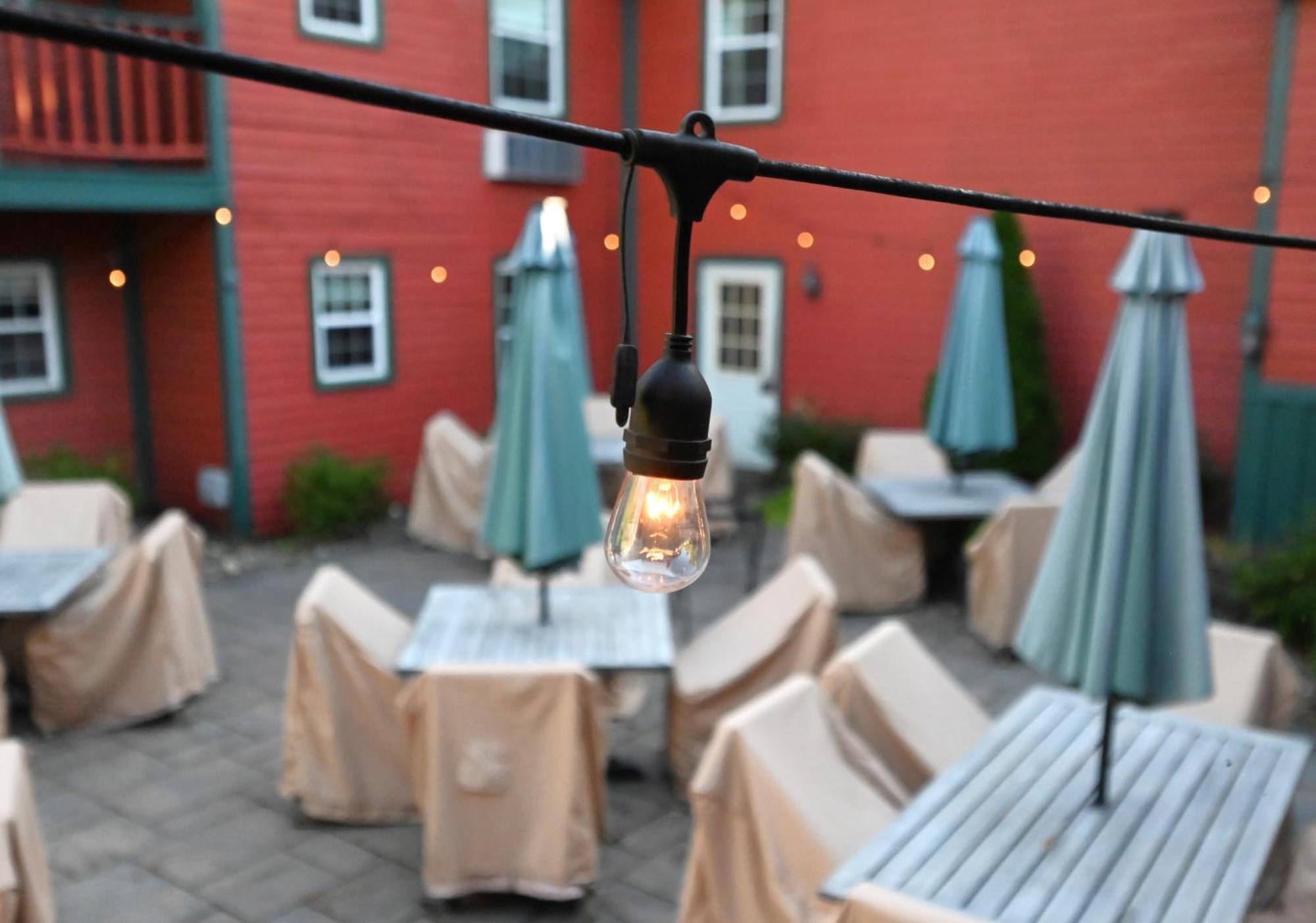 La Perla Restaurant & Country Inn Averill Park Extérieur photo